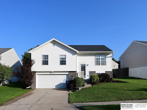 Photo of 15306 Young Street, Bennington, NE 68007 (MLS # 22624659)