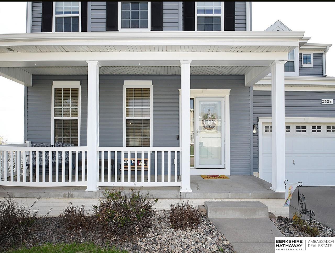 Papillion, Nebraska 68046, United States, 5 Bedrooms Bedrooms, ,3 BathroomsBathrooms,Residential,Pending,111467