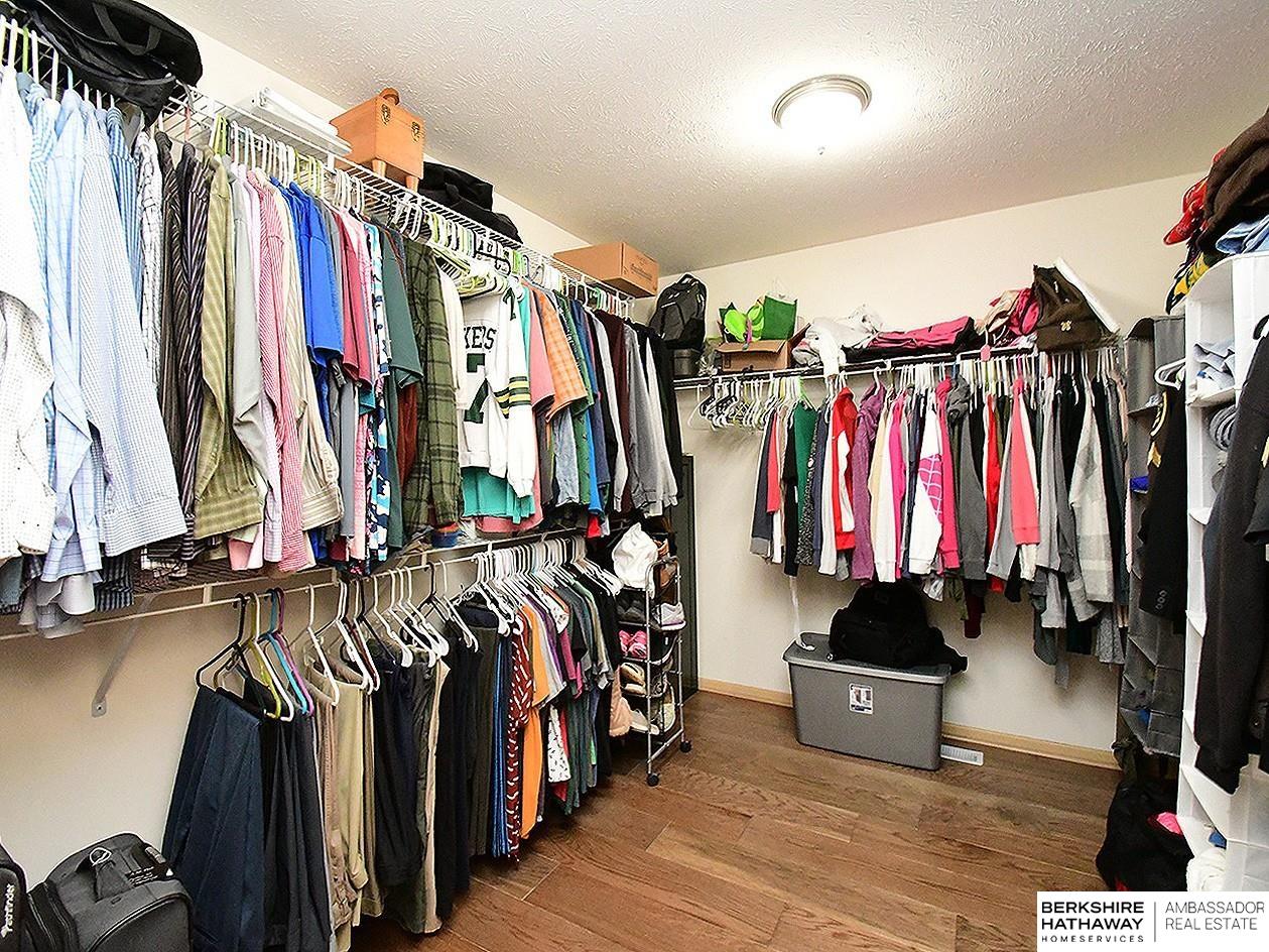 Papillion, Nebraska 68046, United States, 5 Bedrooms Bedrooms, ,3 BathroomsBathrooms,Residential,Pending,111467