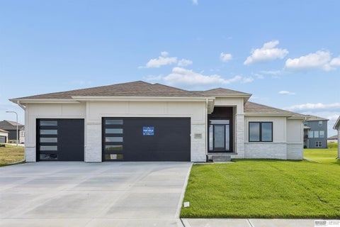 Photo of 6227 N 210th Street, Elkhorn, NE 68022 (MLS # 22626500)