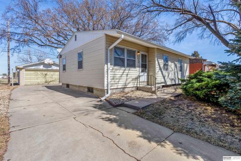 Photo of 5230 Ervin Street, Lincoln, NE 68504 (MLS # 22607342)