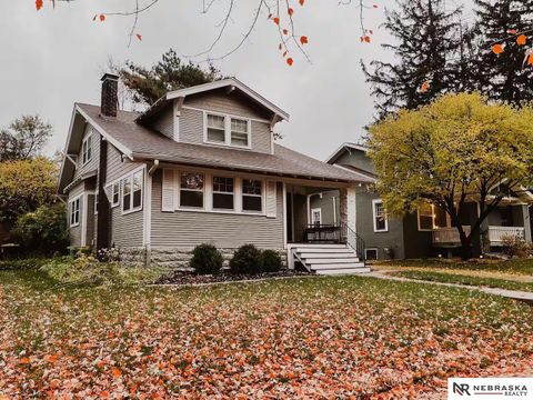 Photo of 2426 Park Avenue, Lincoln, NE 68502 (MLS # 22606949)