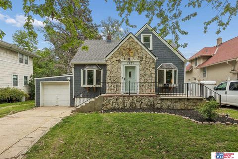 Photo of 2939 N 58th Street, Omaha, NE 68104 (MLS # 22613868)