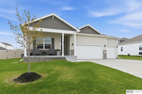 Photo of 11903 S 117th Street, Papillion, NE 68046 (MLS # 22611098)