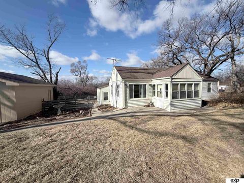 Photo of 3216 N 80 Street, Omaha, NE 68134 (MLS # 22602088)