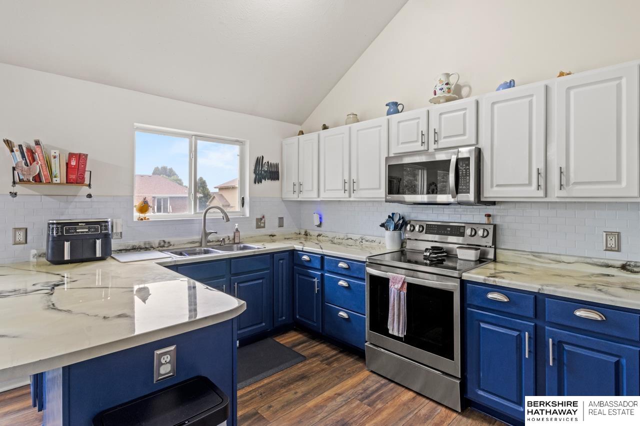 Omaha, Nebraska 68122, United States, 4 Bedrooms Bedrooms, ,3 BathroomsBathrooms,Residential,Active,189521