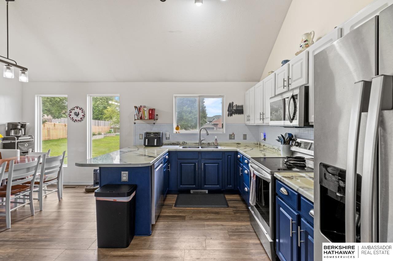 Omaha, Nebraska 68122, United States, 4 Bedrooms Bedrooms, ,3 BathroomsBathrooms,Residential,Active,189521