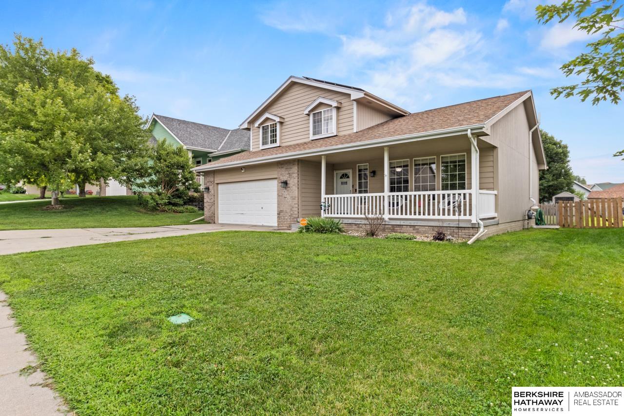 Omaha, Nebraska 68122, United States, 4 Bedrooms Bedrooms, ,3 BathroomsBathrooms,Residential,Active,189521