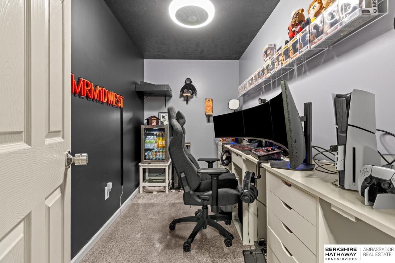 Omaha, Nebraska 68122, United States, 4 Bedrooms Bedrooms, ,3 BathroomsBathrooms,Residential,Active,189521