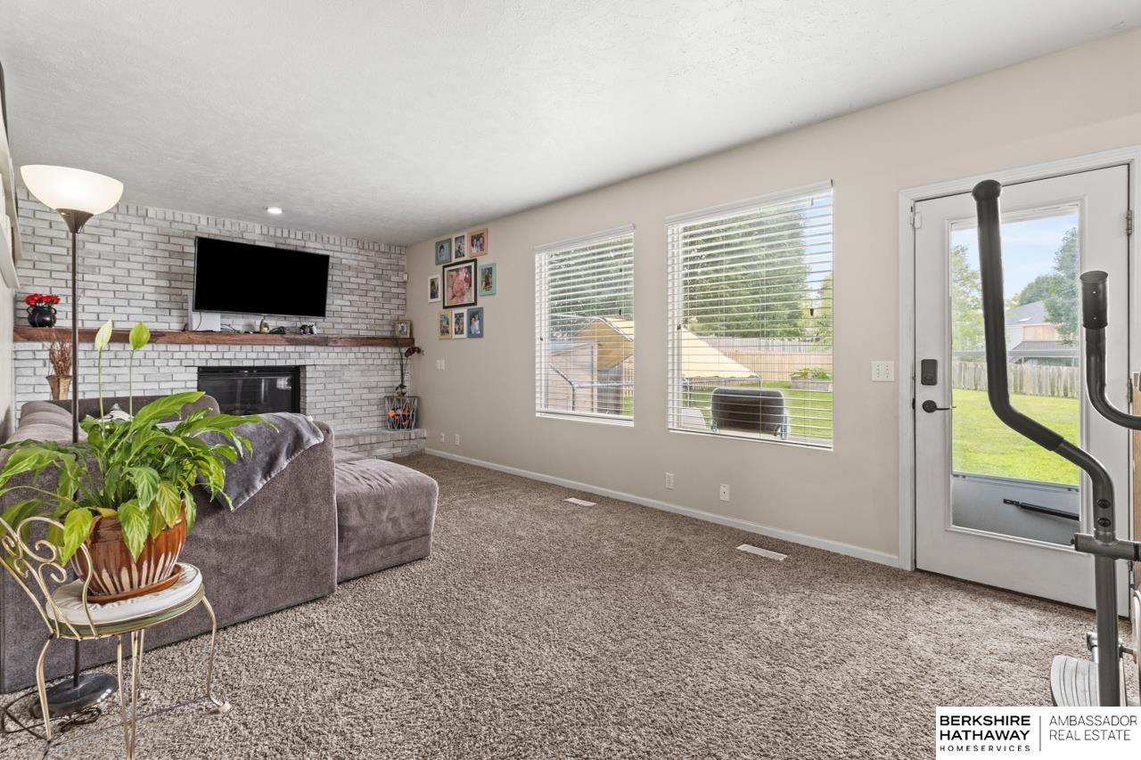 Omaha, Nebraska 68122, United States, 4 Bedrooms Bedrooms, ,3 BathroomsBathrooms,Residential,Active,189521