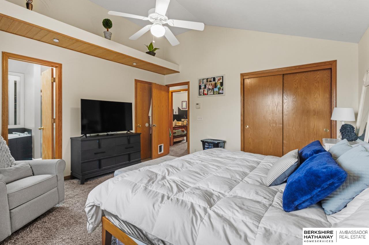 Omaha, Nebraska 68122, United States, 4 Bedrooms Bedrooms, ,3 BathroomsBathrooms,Residential,Active,189521