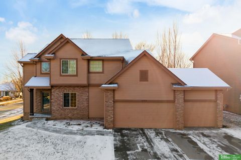 Photo of 16355 Y Street, Omaha, NE 68135 (MLS # 22602940)