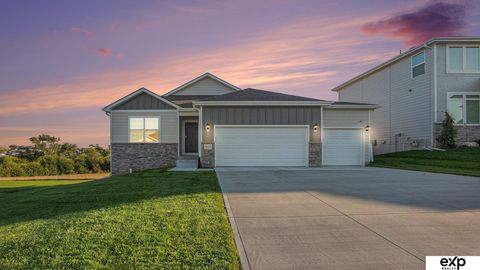 Photo of 4517 Lawnwood Drive, Bellevue, NE 68133 (MLS # 22527628)