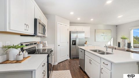 Photo of 4517 Lawnwood Drive, Bellevue, NE 68133 (MLS # 22527628)