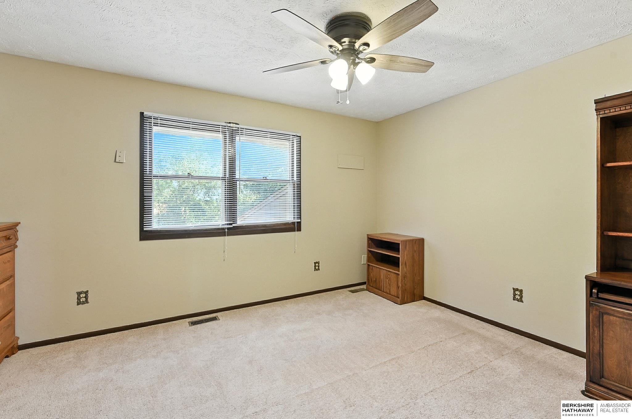 Omaha, Nebraska 68138, United States, 3 Bedrooms Bedrooms, ,2 BathroomsBathrooms,Residential,Active,218518