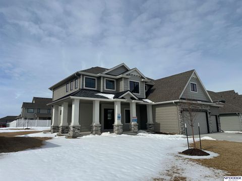 Photo of 12620 S 78 Avenue, Papillion, NE 68046 (MLS # 22605050)