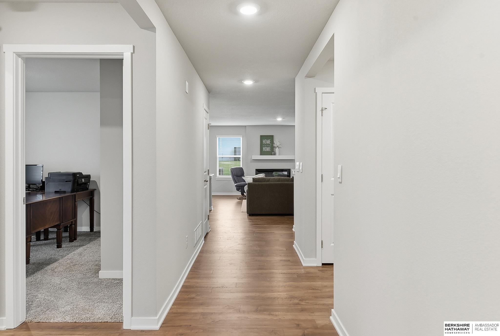 220 N 10th Avenue