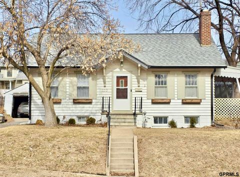 Photo of 5010 Lafayette Avenue, Omaha, NE 68132 (MLS # 22602053)