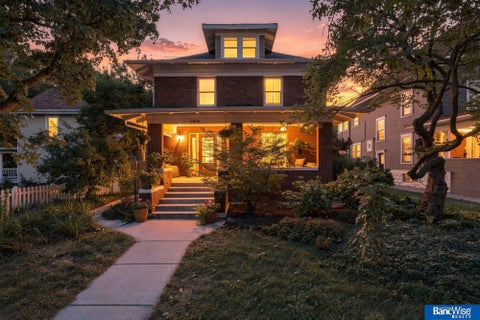 Photo of 1812 A Street, Lincoln, NE 68502 (MLS # 22626010)