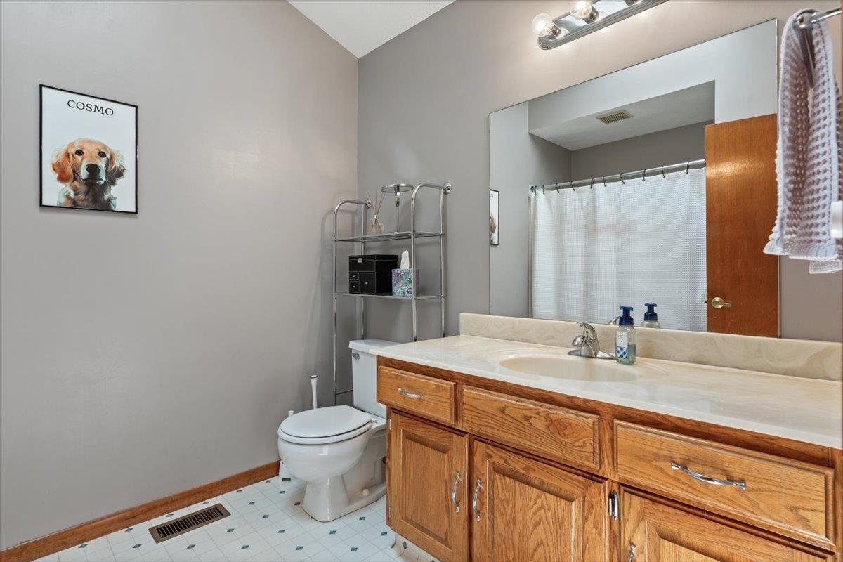 Omaha, Nebraska 68154, United States, 4 Bedrooms Bedrooms, ,3 BathroomsBathrooms,Residential,Active,154642