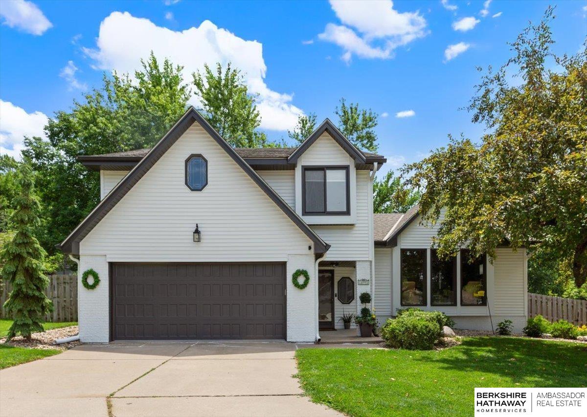 Omaha, Nebraska 68154, United States, 4 Bedrooms Bedrooms, ,3 BathroomsBathrooms,Residential,Active,154642