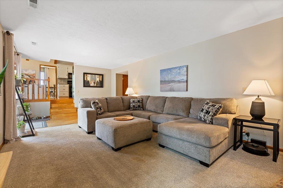 Omaha, Nebraska 68154, United States, 4 Bedrooms Bedrooms, ,3 BathroomsBathrooms,Residential,Active,154642