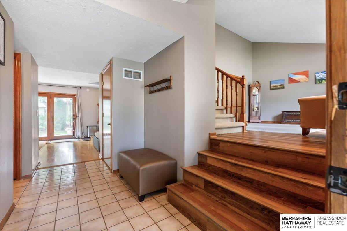 Omaha, Nebraska 68154, United States, 4 Bedrooms Bedrooms, ,3 BathroomsBathrooms,Residential,Active,154642