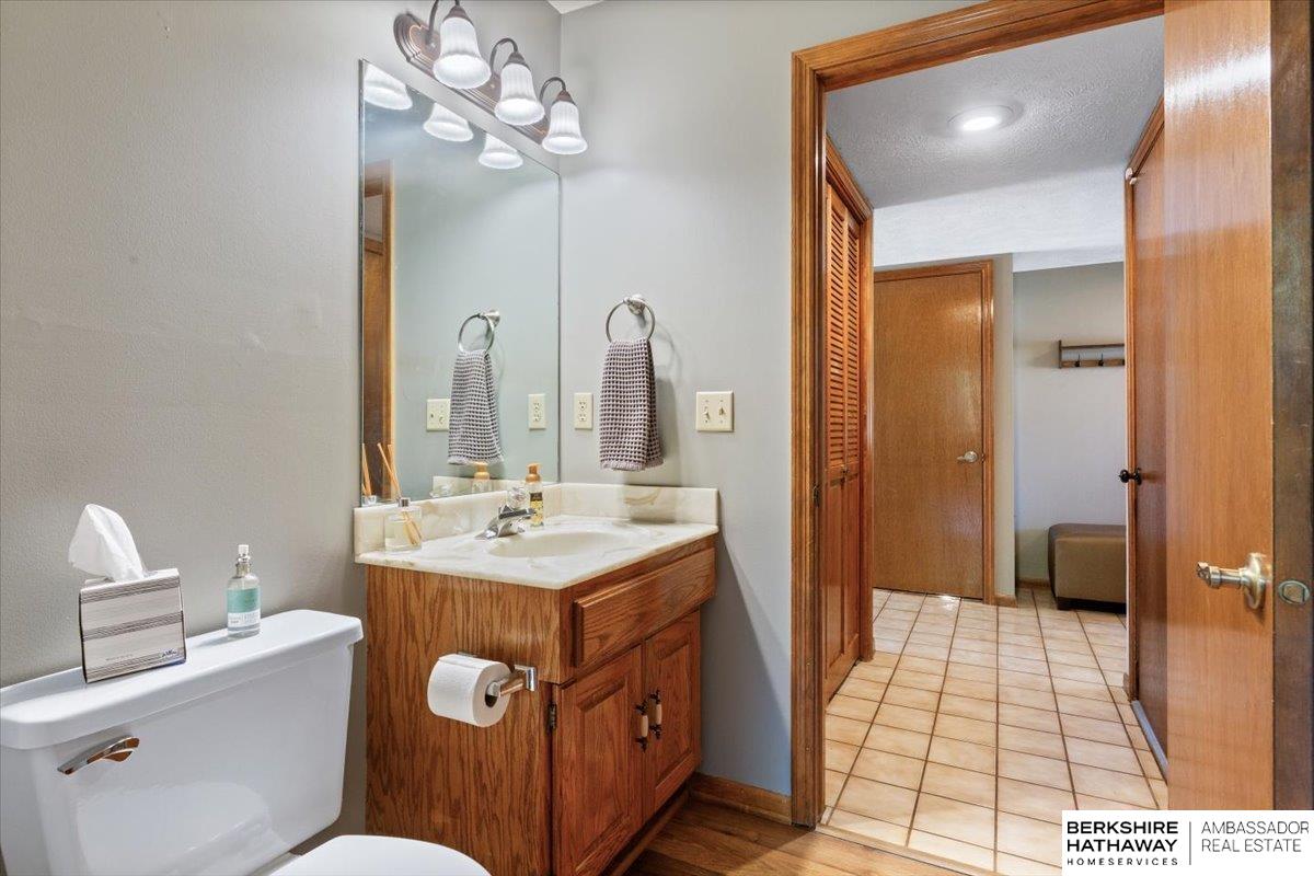 Omaha, Nebraska 68154, United States, 4 Bedrooms Bedrooms, ,3 BathroomsBathrooms,Residential,Active,154642