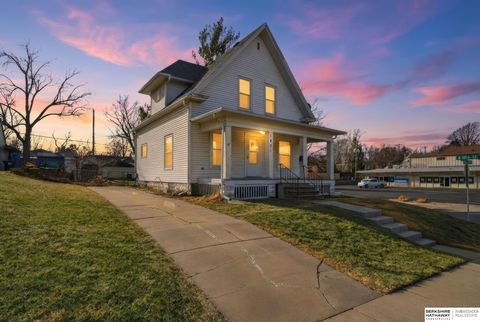 Photo of 1801 Van Dorn Street, Lincoln, NE 68502 (MLS # 22602090)