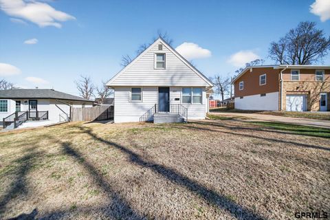 Photo of 5818 Orchard Avenue, Omaha, NE 68117 (MLS # 22607247)