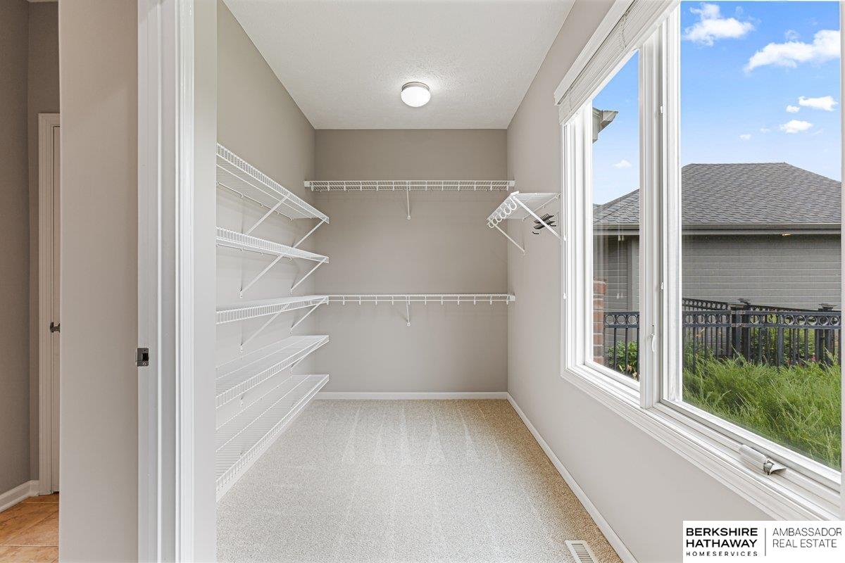 Omaha, Nebraska 68130, United States, 4 Bedrooms Bedrooms, ,3 BathroomsBathrooms,Residential,Active,189535