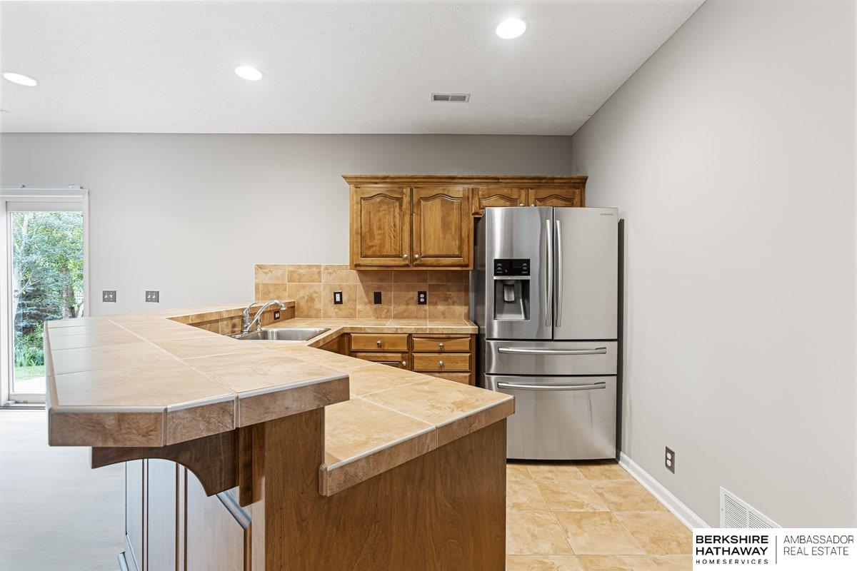 Omaha, Nebraska 68130, United States, 4 Bedrooms Bedrooms, ,3 BathroomsBathrooms,Residential,Active,189535