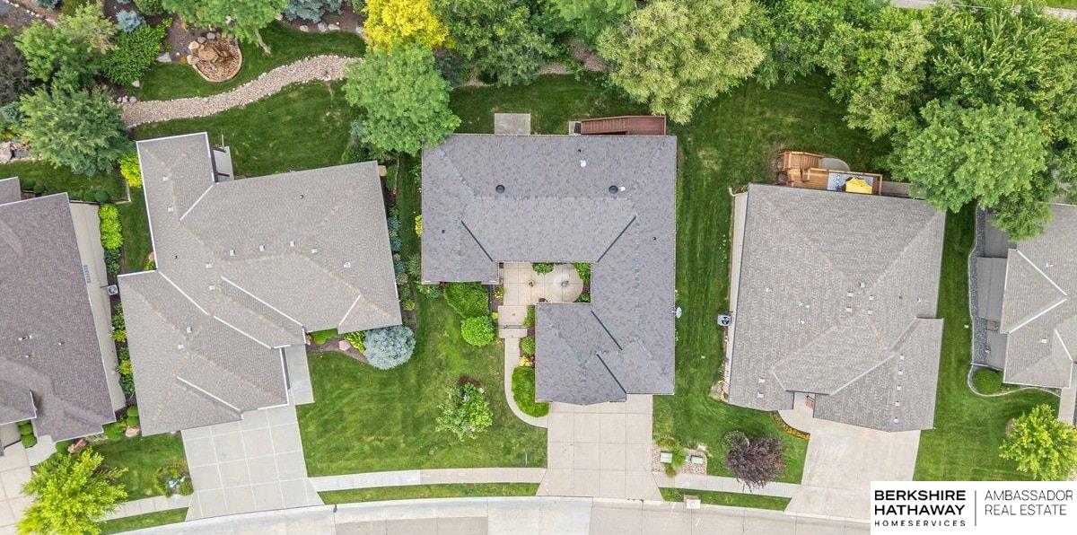 Omaha, Nebraska 68130, United States, 4 Bedrooms Bedrooms, ,3 BathroomsBathrooms,Residential,Active,189535