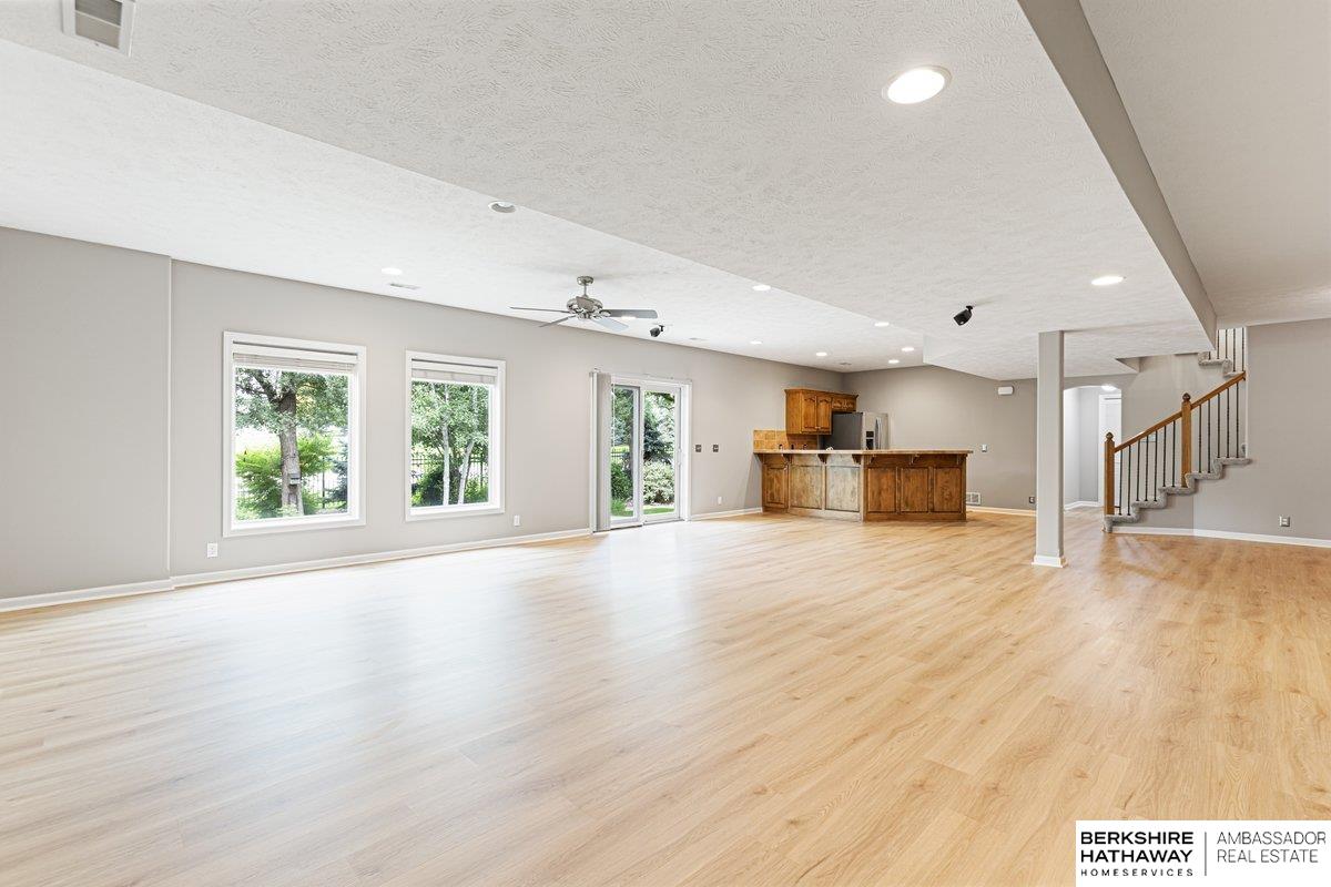 Omaha, Nebraska 68130, United States, 4 Bedrooms Bedrooms, ,3 BathroomsBathrooms,Residential,Active,189535