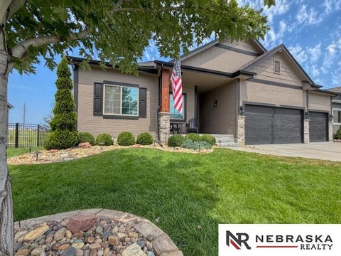 Photo of 17614 Musket Street, Omaha, NE 68136 (MLS # 22621427)