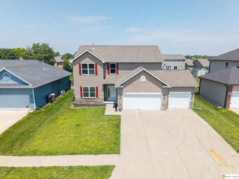 Photo of 17016 Morgan Avenue, Gretna, NE 68028 (MLS # 22619300)