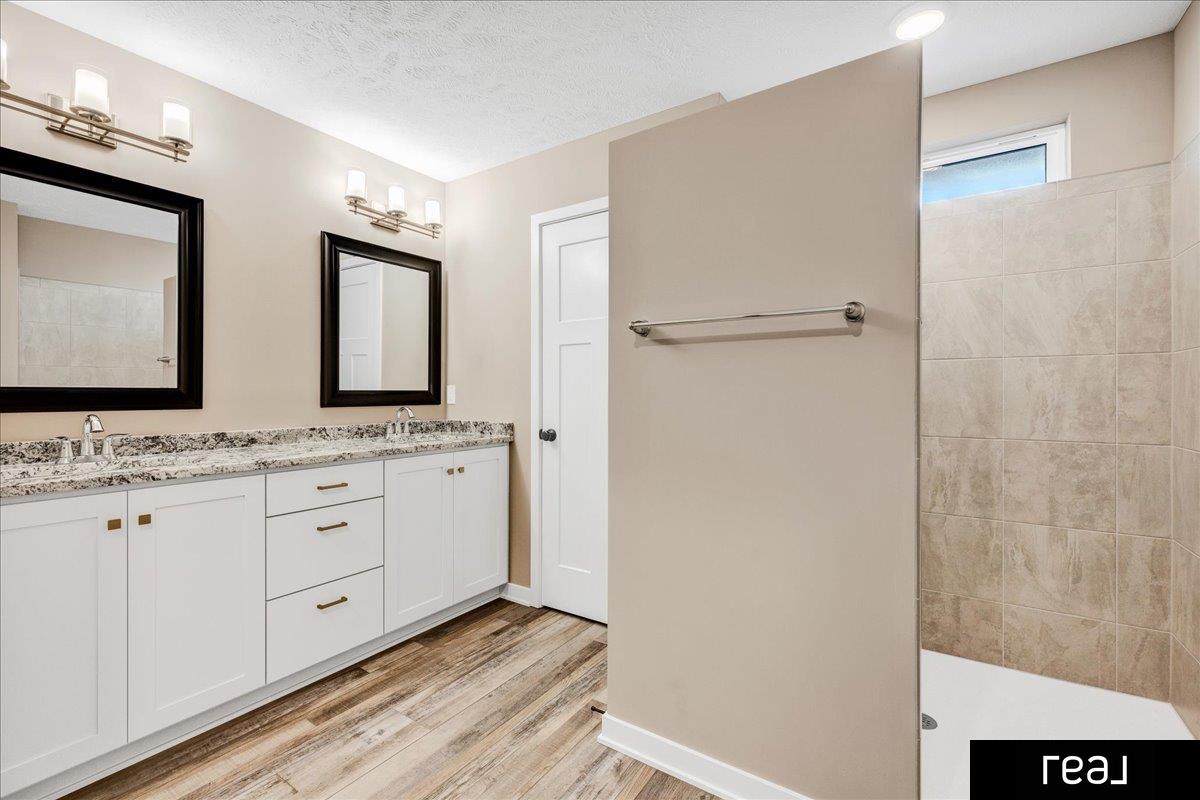 Papillion, Nebraska 68138, United States, 4 Bedrooms Bedrooms, ,3 BathroomsBathrooms,Residential,Active,22997