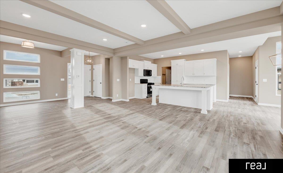 Papillion, Nebraska 68138, United States, 4 Bedrooms Bedrooms, ,3 BathroomsBathrooms,Residential,Active,22997