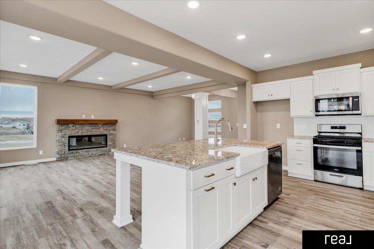 Papillion, Nebraska 68138, United States, 4 Bedrooms Bedrooms, ,3 BathroomsBathrooms,Residential,Active,22997