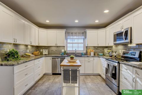 Photo of 1629 Post Drive, Omaha, NE 68114 (MLS # 22531471)