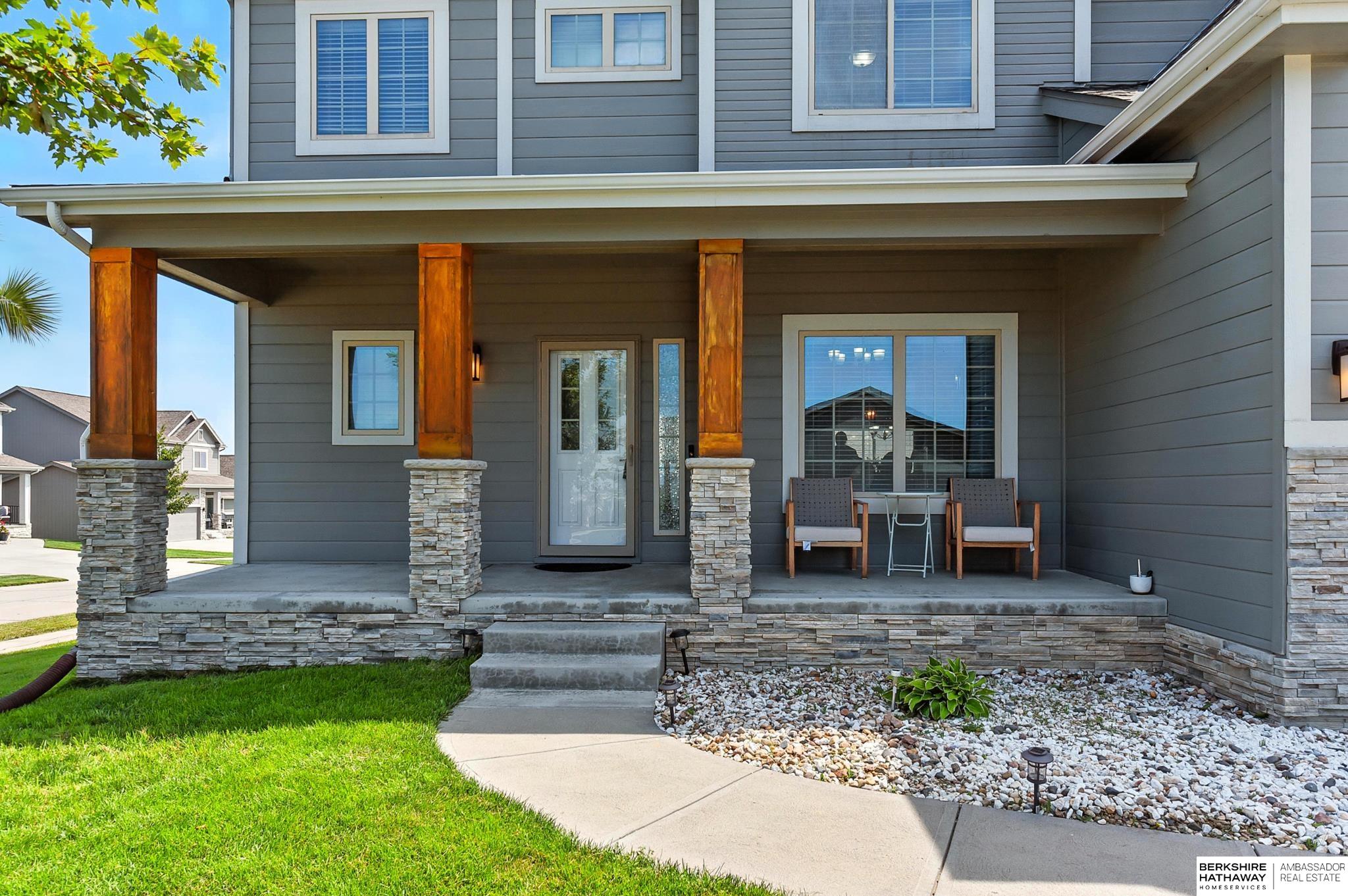 Omaha, Nebraska 68116, United States, 4 Bedrooms Bedrooms, ,2 BathroomsBathrooms,Residential,Pending,215576