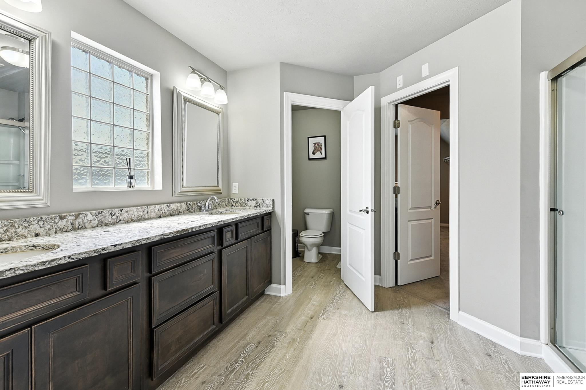 Omaha, Nebraska 68116, United States, 4 Bedrooms Bedrooms, ,2 BathroomsBathrooms,Residential,Pending,215576