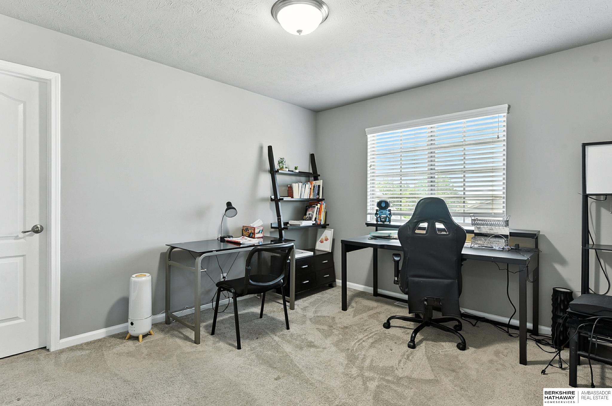 Omaha, Nebraska 68116, United States, 4 Bedrooms Bedrooms, ,2 BathroomsBathrooms,Residential,Pending,215576