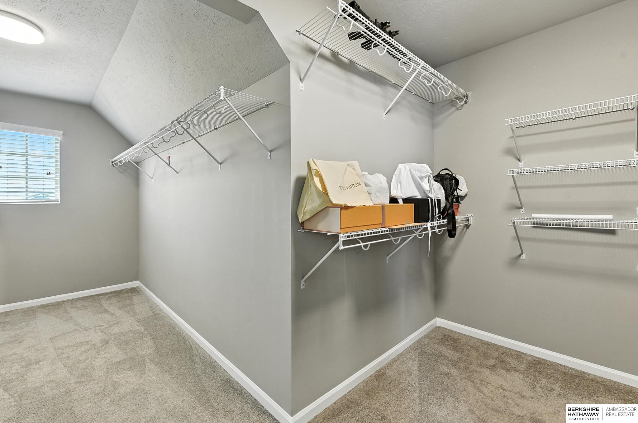 Omaha, Nebraska 68116, United States, 4 Bedrooms Bedrooms, ,2 BathroomsBathrooms,Residential,Pending,215576