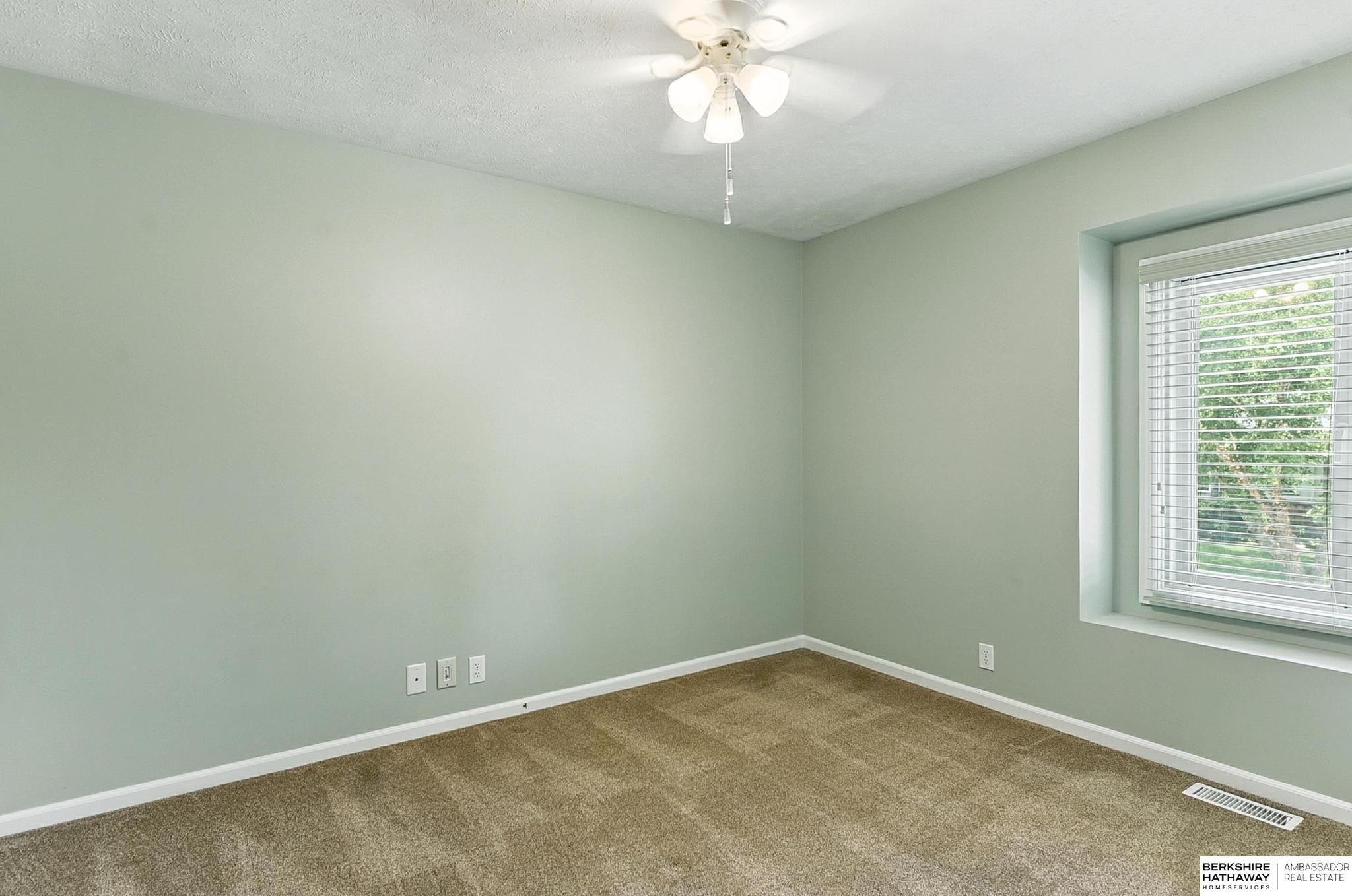 Omaha, Nebraska 68138, United States, 3 Bedrooms Bedrooms, ,2 BathroomsBathrooms,Residential,Active,174734