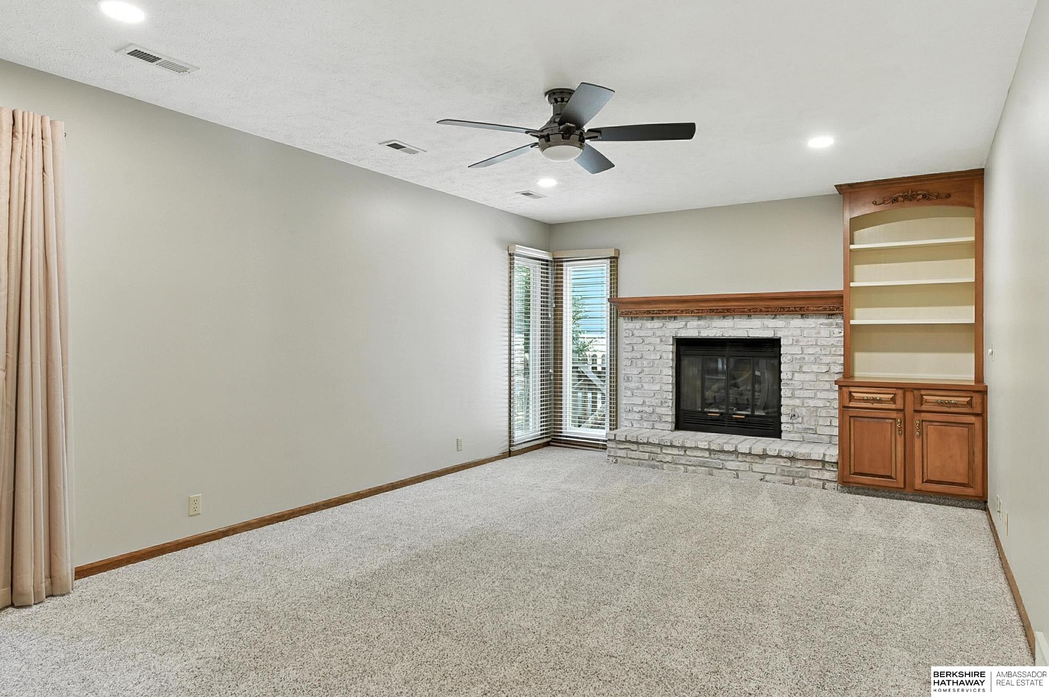 Omaha, Nebraska 68138, United States, 3 Bedrooms Bedrooms, ,2 BathroomsBathrooms,Residential,Active,174734