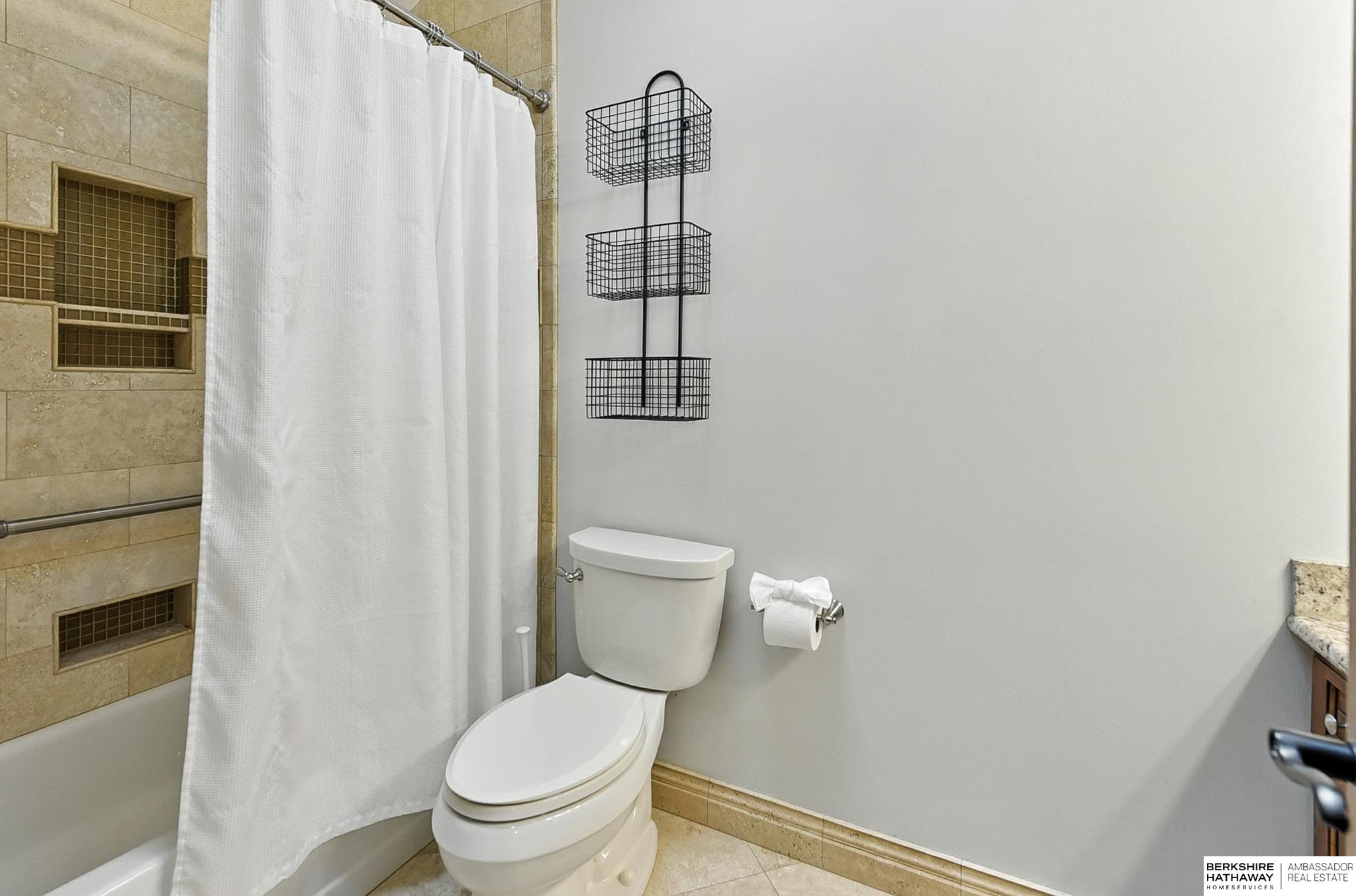 Omaha, Nebraska 68138, United States, 3 Bedrooms Bedrooms, ,2 BathroomsBathrooms,Residential,Active,174734