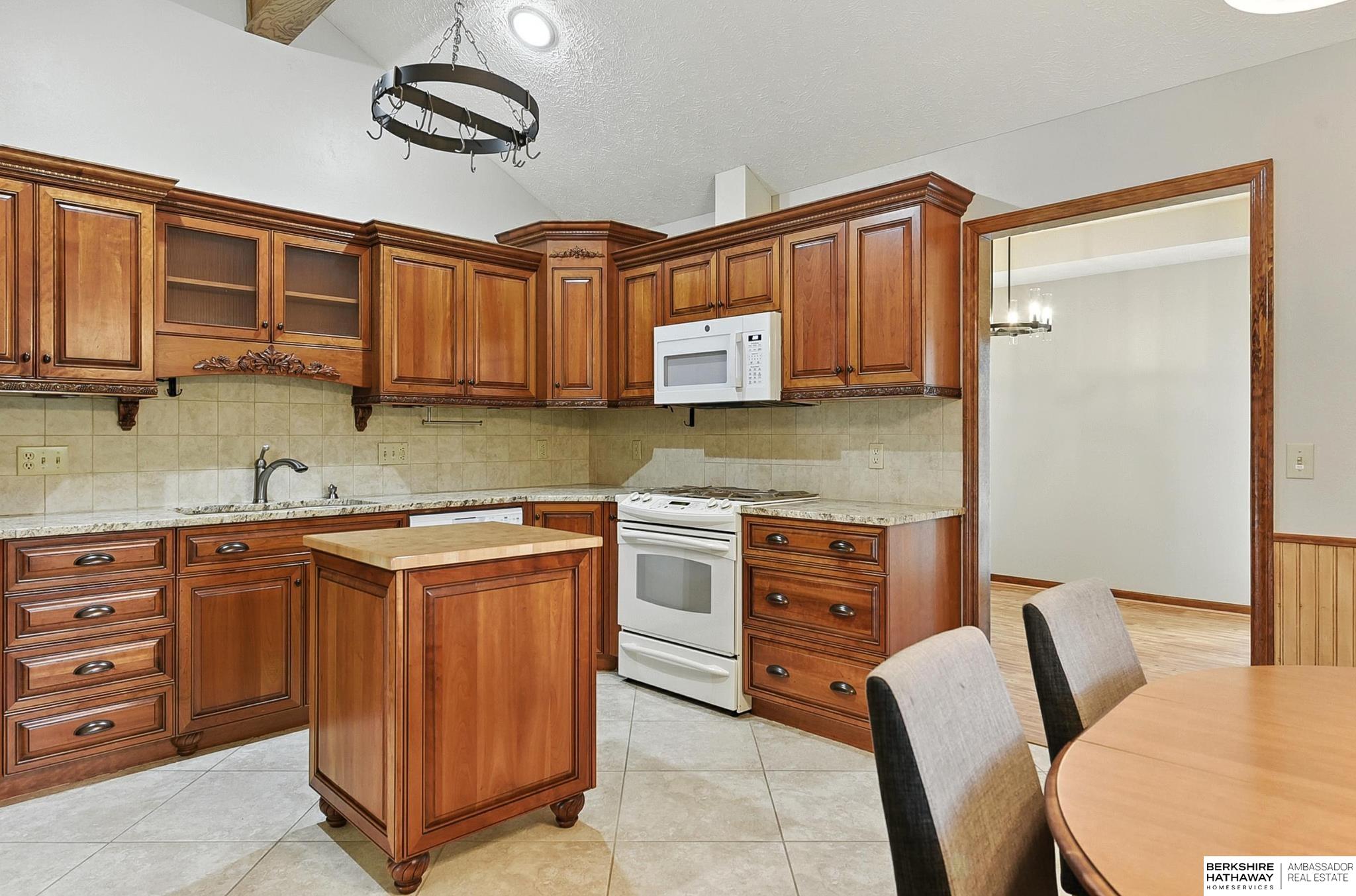 Omaha, Nebraska 68138, United States, 3 Bedrooms Bedrooms, ,2 BathroomsBathrooms,Residential,Active,174734