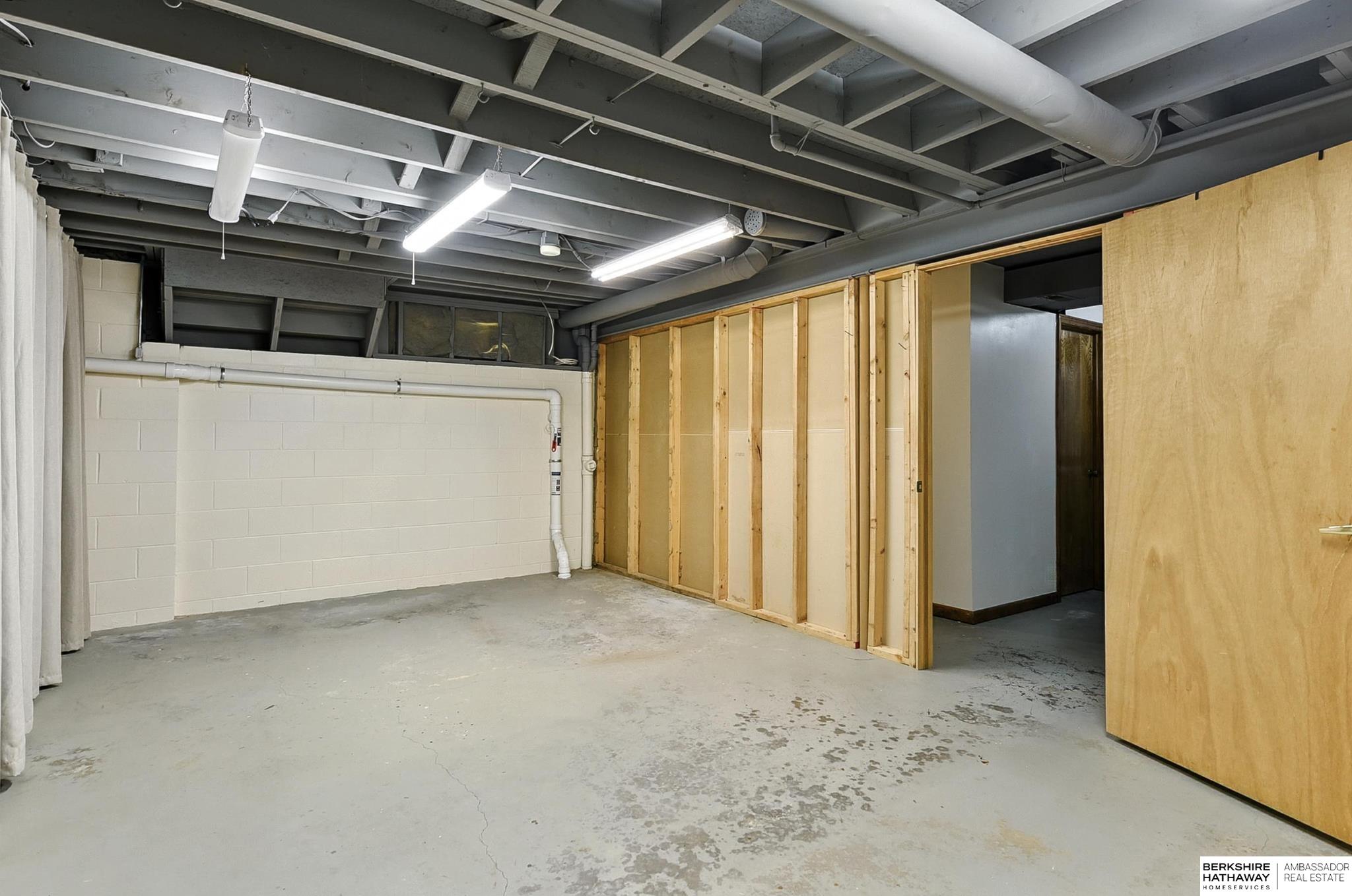 Omaha, Nebraska 68138, United States, 3 Bedrooms Bedrooms, ,2 BathroomsBathrooms,Residential,Active,174734