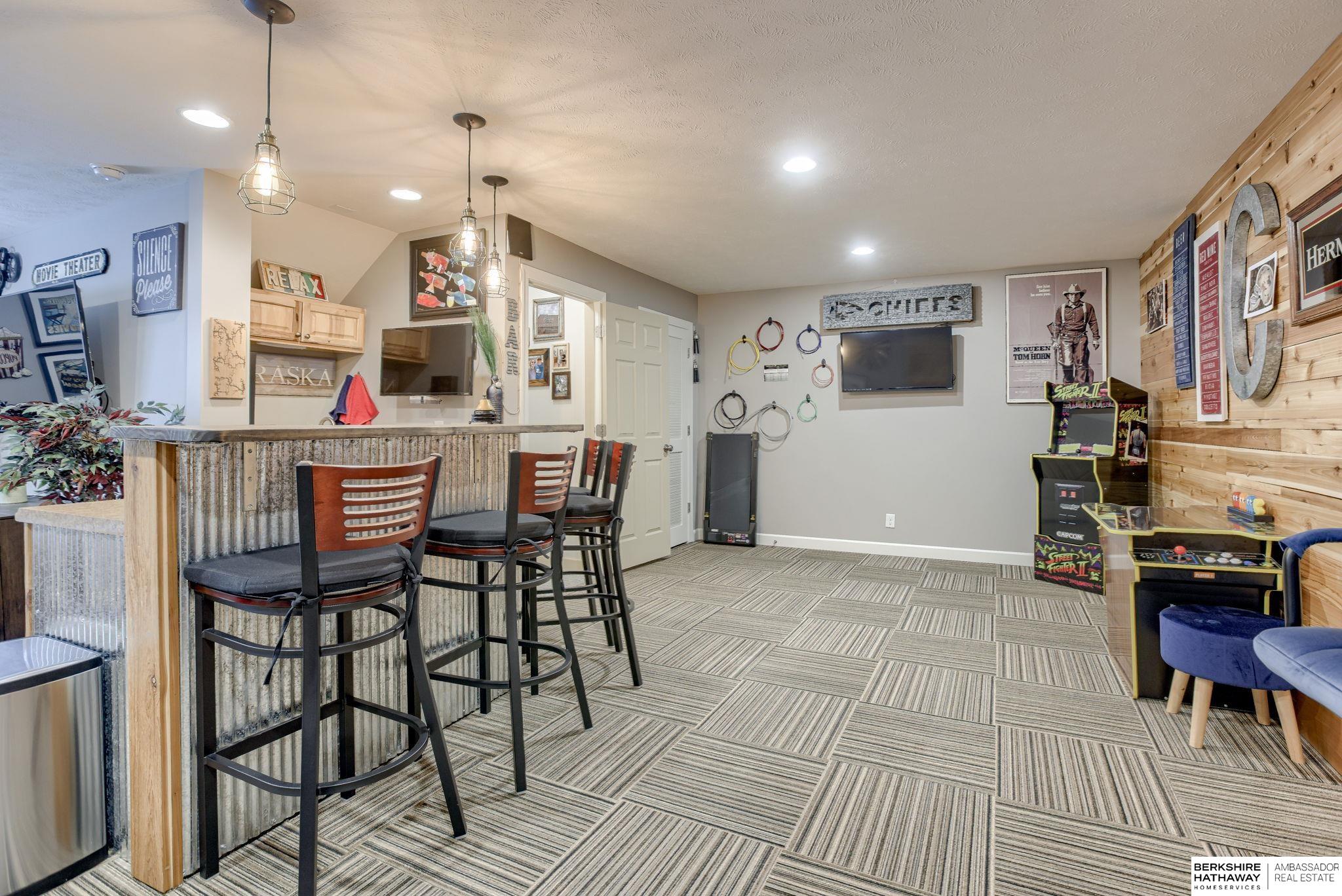 Omaha, Nebraska 68116, United States, 4 Bedrooms Bedrooms, ,3 BathroomsBathrooms,Residential,Active,143140